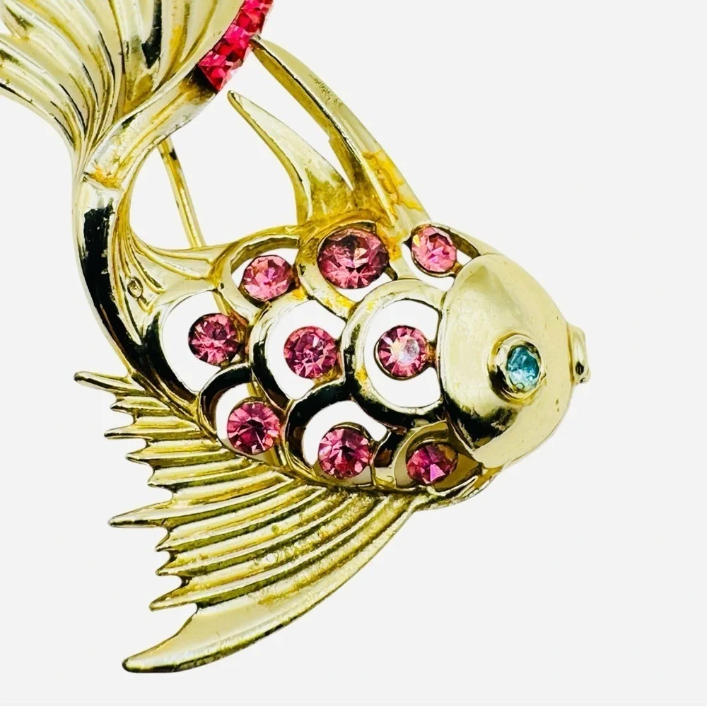 Vintage Gold Plated Sterling Silver Fish Brooch Pink Rhinestones with Stamp.
